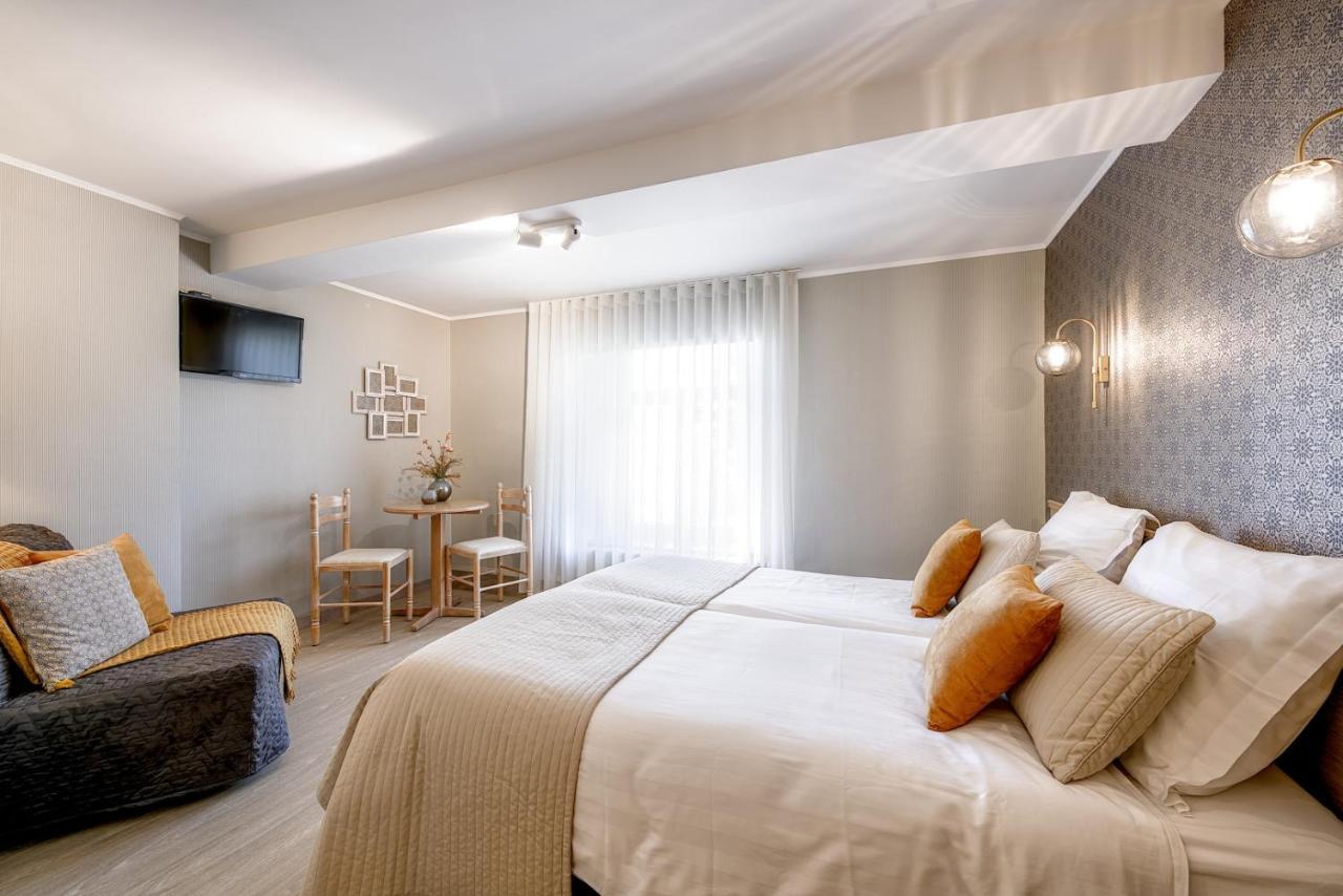 Hotel Le Barbouillon Vencimont Eksteriør bilde